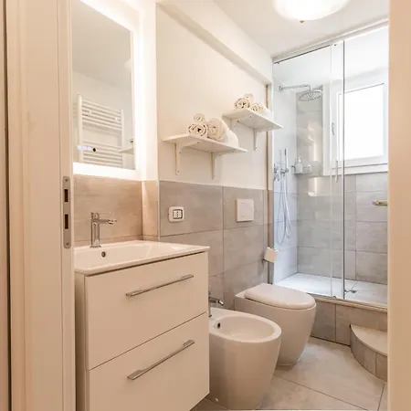 Suite Modena Al Centro - Affitti Brevi Italia Exterior photo
