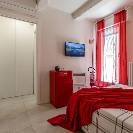Suite Modena Al Centro - Affitti Brevi Italia Exterior photo