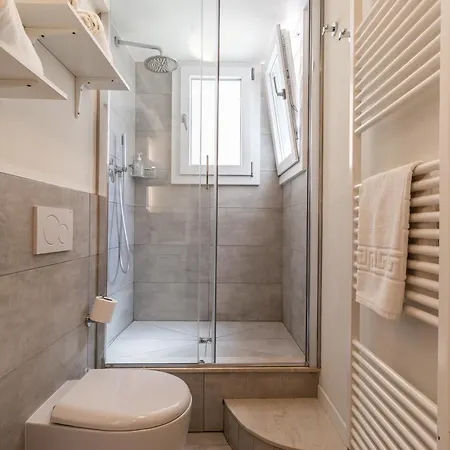Suite Modena Al Centro - Affitti Brevi Italia Exterior photo