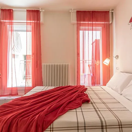 Suite Modena Al Centro - Affitti Brevi Italia Exterior photo